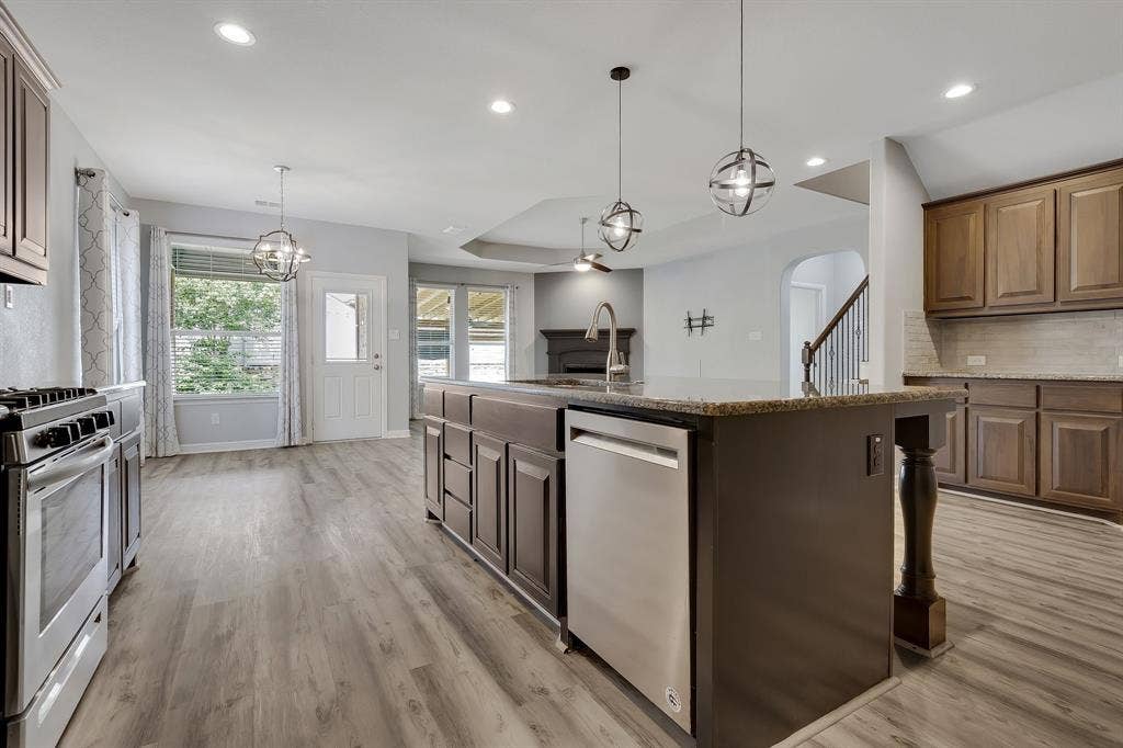 1513 Canary Lane, Argyle, TX 76226 1513 Canary Lane, Argyle, TX 76226