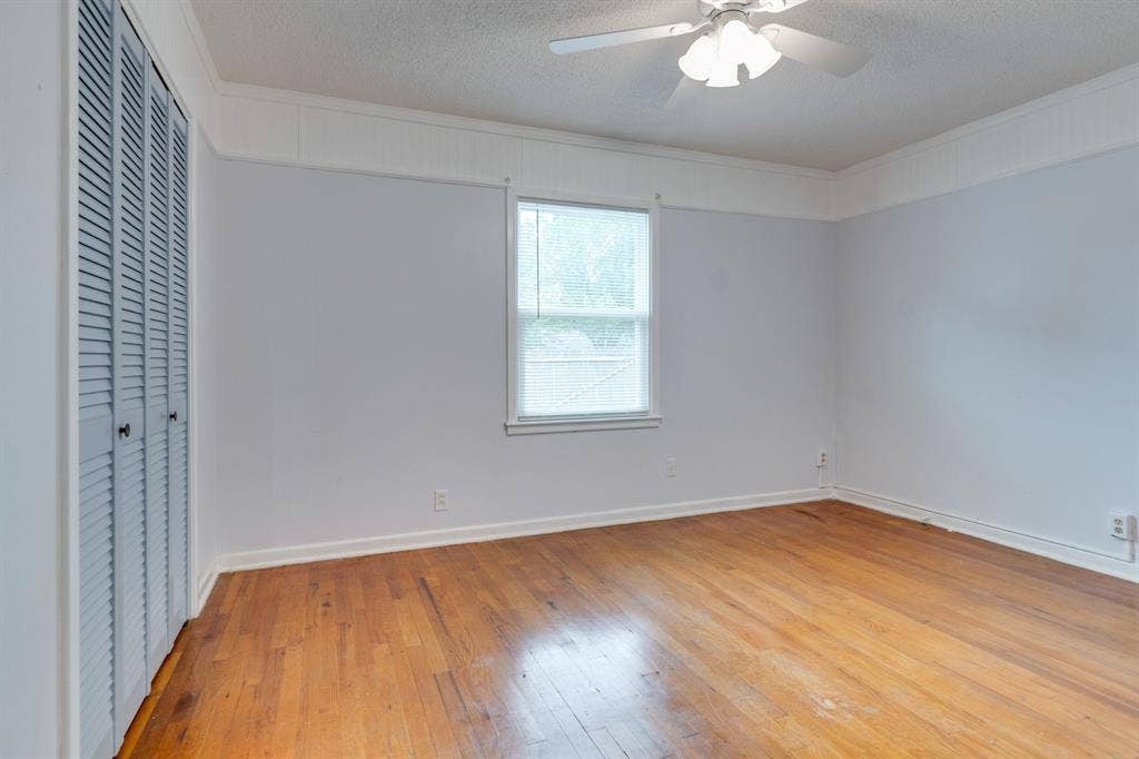 5205 Roxie Street, Haltom City, TX 76117 5205 Roxie Street, Haltom City, TX 76117