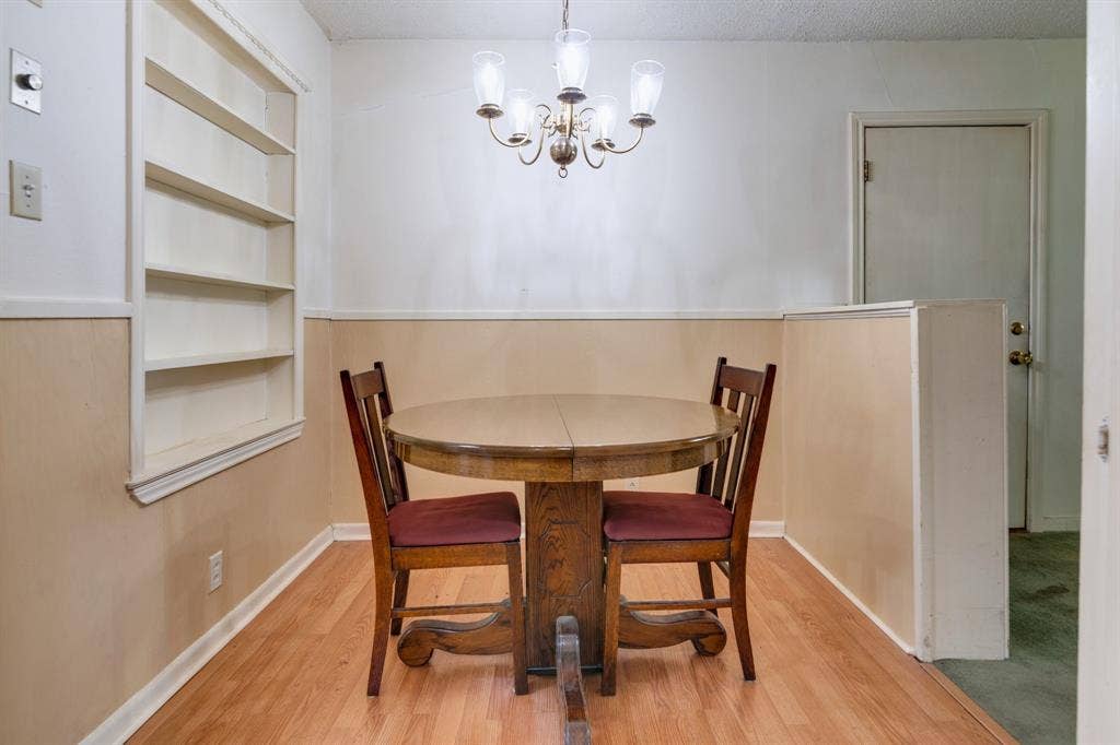 5205 Roxie Street, Haltom City, TX 76117 5205 Roxie Street, Haltom City, TX 76117