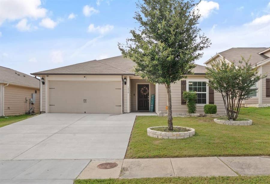 Property photo for 1314 Lucchese Lane, Dallas, TX