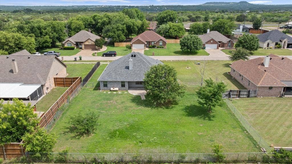 1904 Lazy Court, Granbury, TX 76048