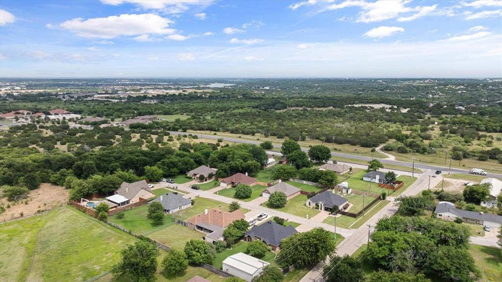 1904 Lazy Court, Granbury, TX 76048