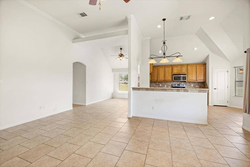 1904 Lazy Court, Granbury, TX 76048
