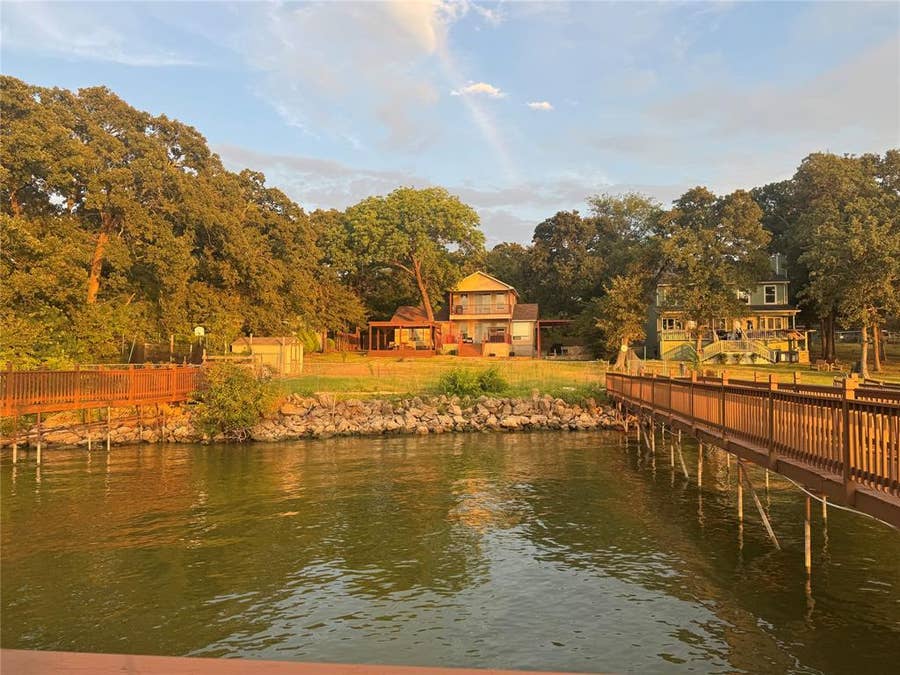 Property photo for 10040 Brinwood Drive, Wills Point, TX