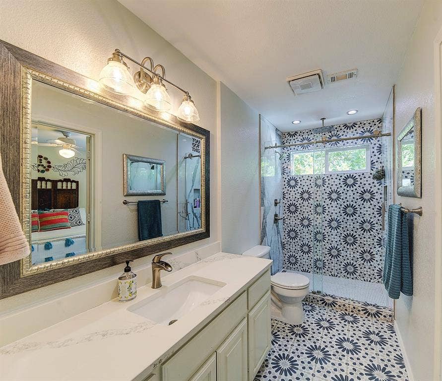 10609 Jackson Road, Krum, TX 76249 10609 Jackson Road, Krum, TX 76249