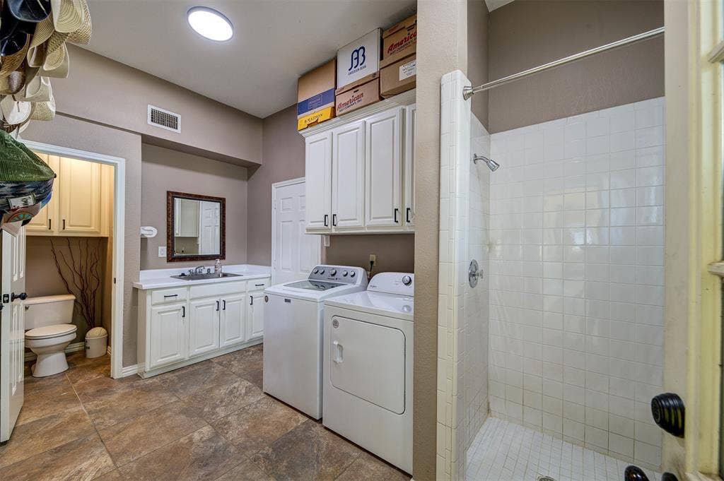 10609 Jackson Road, Krum, TX 76249 10609 Jackson Road, Krum, TX 76249