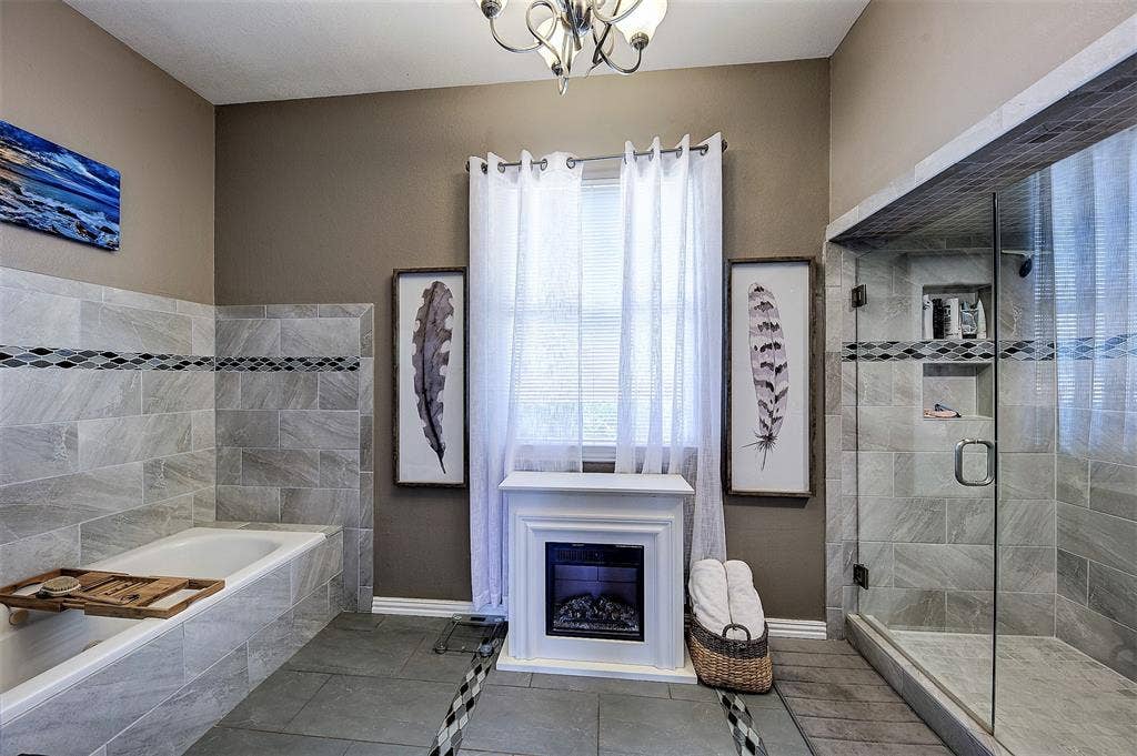 10609 Jackson Road, Krum, TX 76249 10609 Jackson Road, Krum, TX 76249