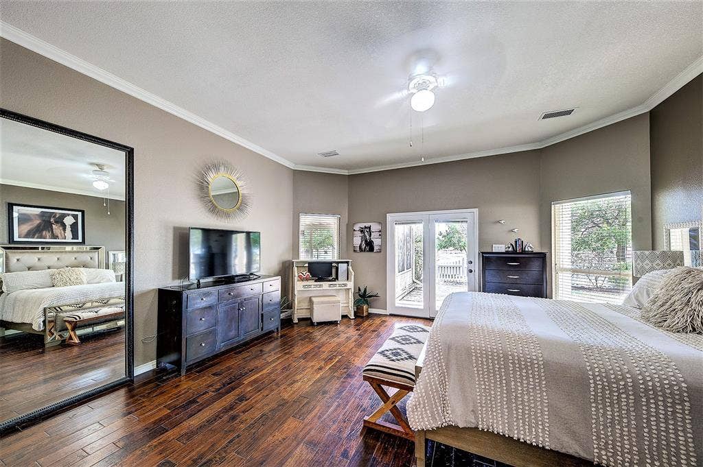 10609 Jackson Road, Krum, TX 76249 10609 Jackson Road, Krum, TX 76249
