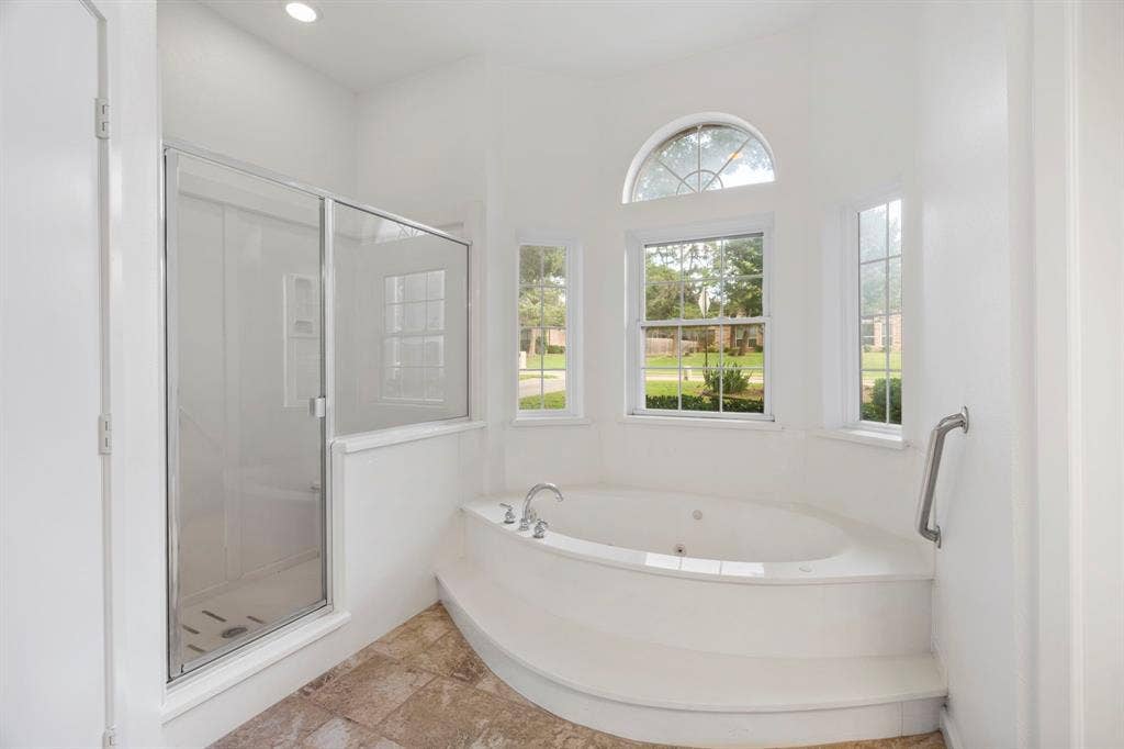 2113 Valley View Drive, Cedar Hill, TX 75104 2113 Valley View Drive, Cedar Hill, TX 75104