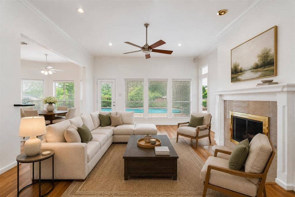 2113 Valley View Drive, Cedar Hill, TX 75104 Virtually staged