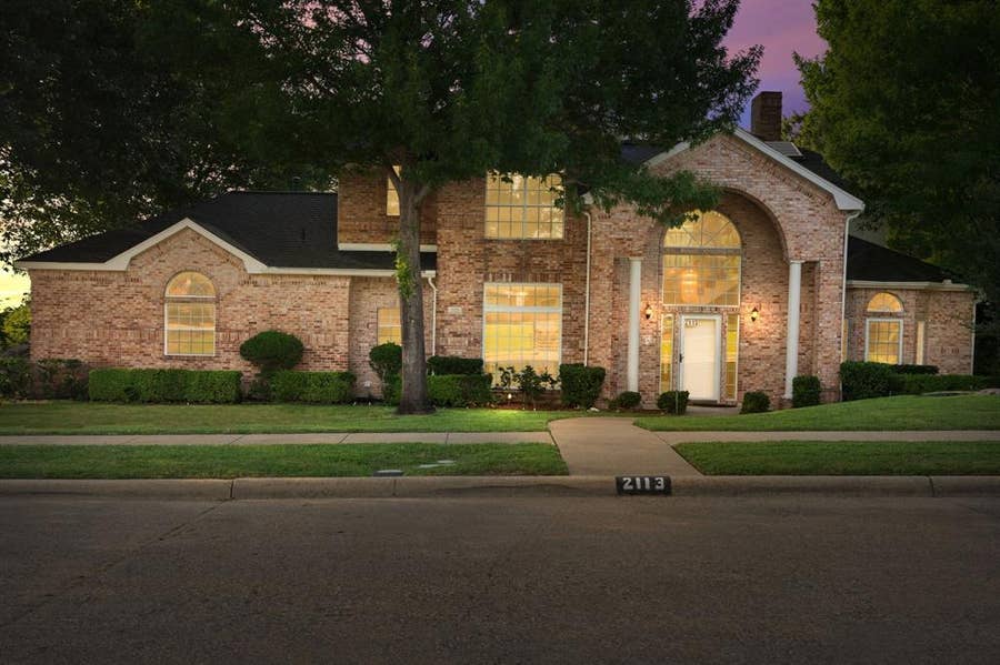 Property photo for 2113 Valley View Drive, Cedar Hill, TX