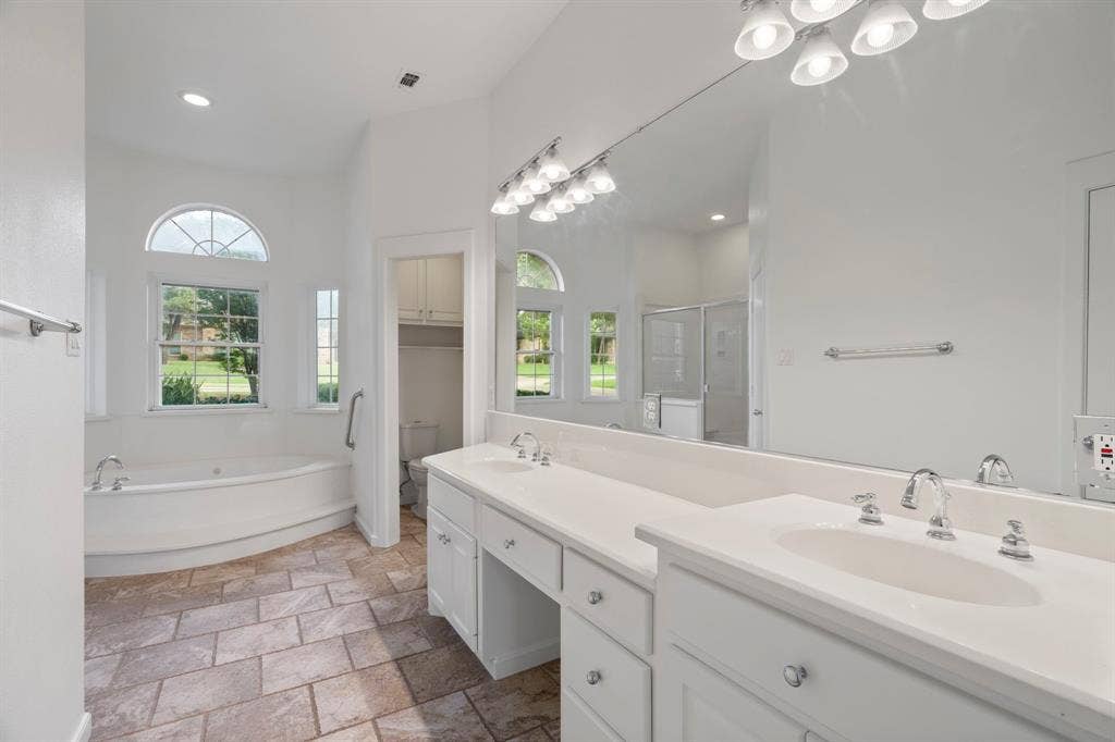2113 Valley View Drive, Cedar Hill, TX 75104 2113 Valley View Drive, Cedar Hill, TX 75104