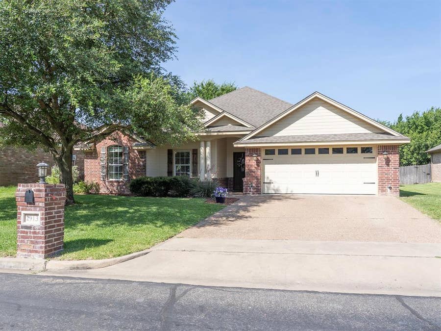 Property photo for 2913 Pueblo Drive, Waco, TX