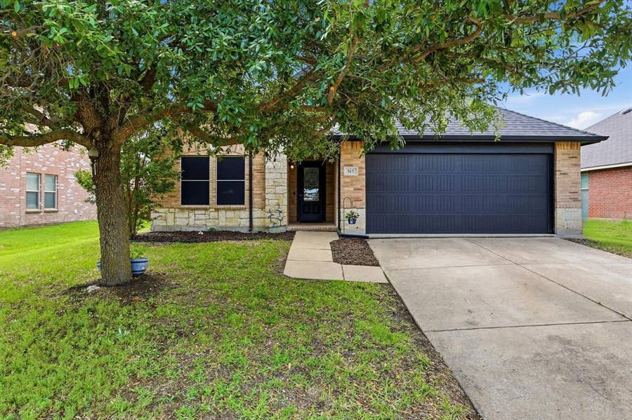 Property photo for 515 Laurel Lane, Fate, TX