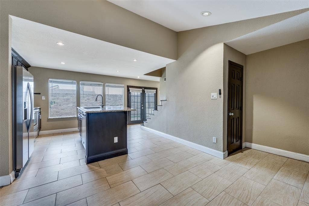 8560 Park Lane, #75, Dallas, TX 75231 8560 Park Lane, #75, Dallas, TX 75231
