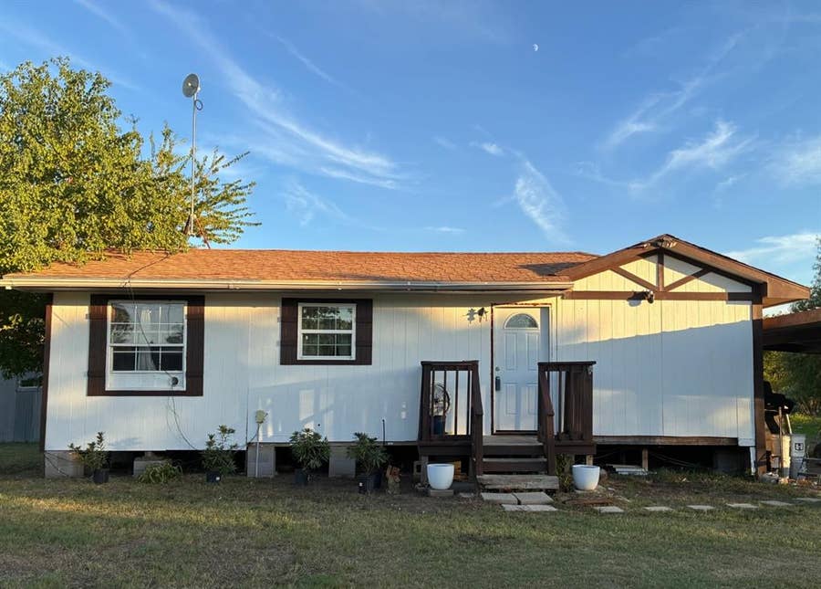 Property photo for 6709 Sue Ann Lane, Terrell, TX