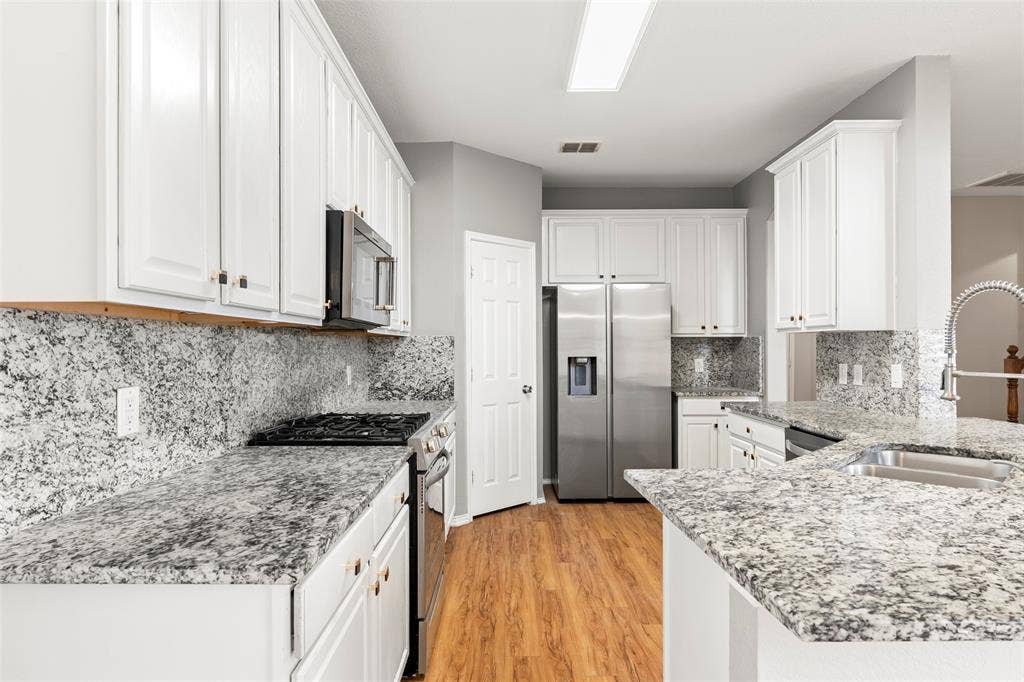 4333 Waskom Drive, Plano, TX 75024 4333 Waskom Drive, Plano, TX 75024