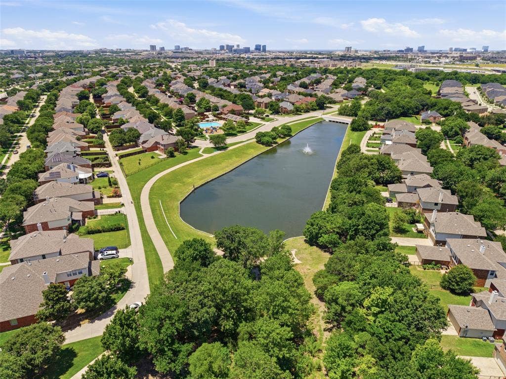 4333 Waskom Drive, Plano, TX 75024 Beautiful public park with walking/jogging/biking trails