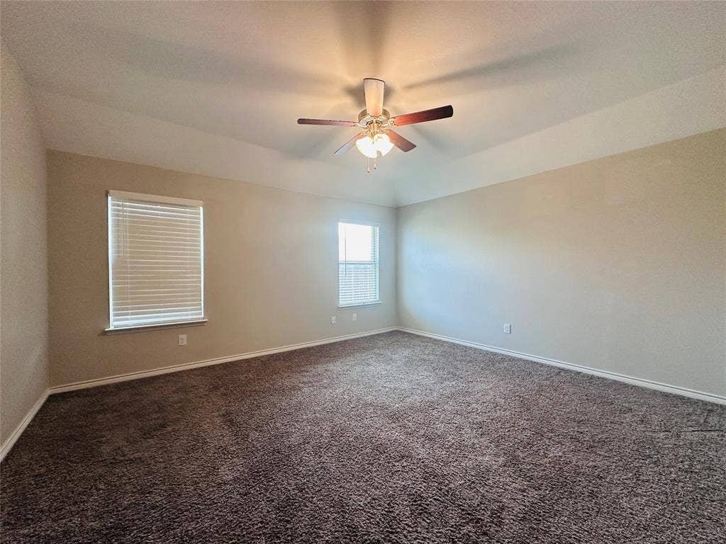 228 Mina Street, Red Oak, TX 75154