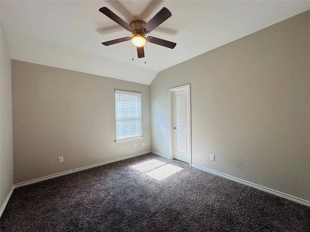 228 Mina Street, Red Oak, TX 75154