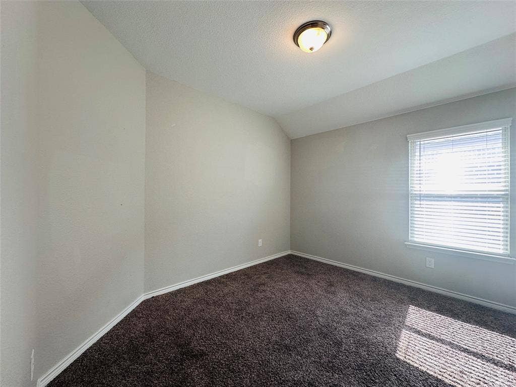228 Mina Street, Red Oak, TX 75154