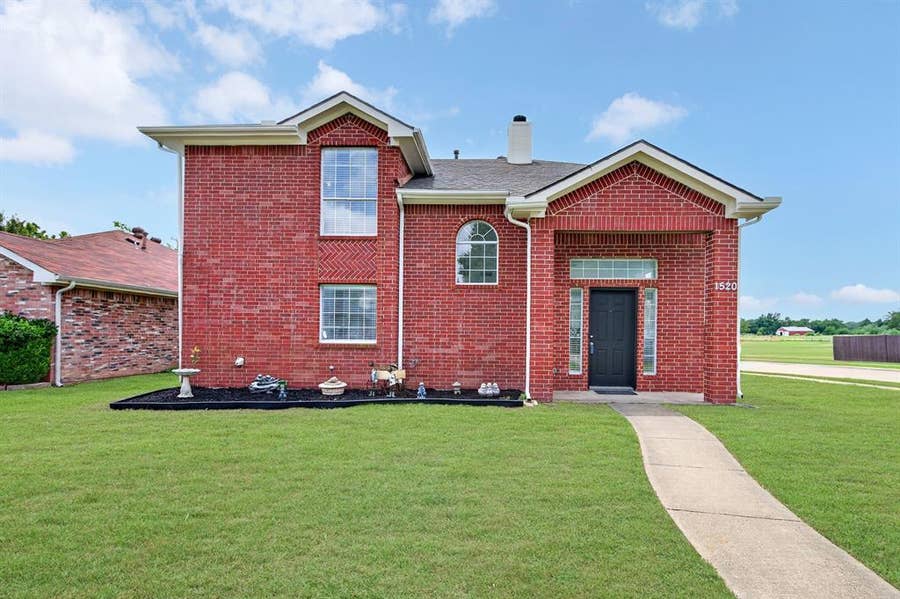 Property photo for 1520 Paintbrush Street, Mesquite, TX
