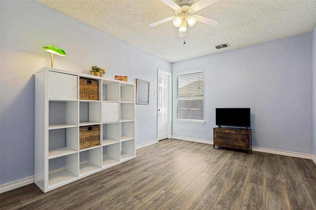 2501 Great Bear Lane, Denton, TX 76210