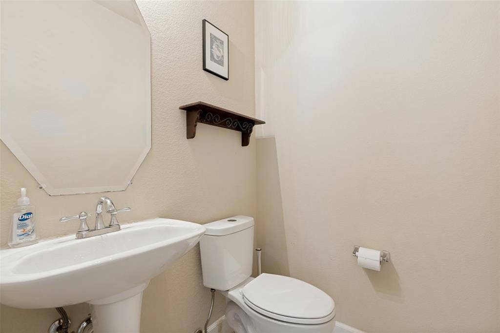2501 Great Bear Lane, Denton, TX 76210