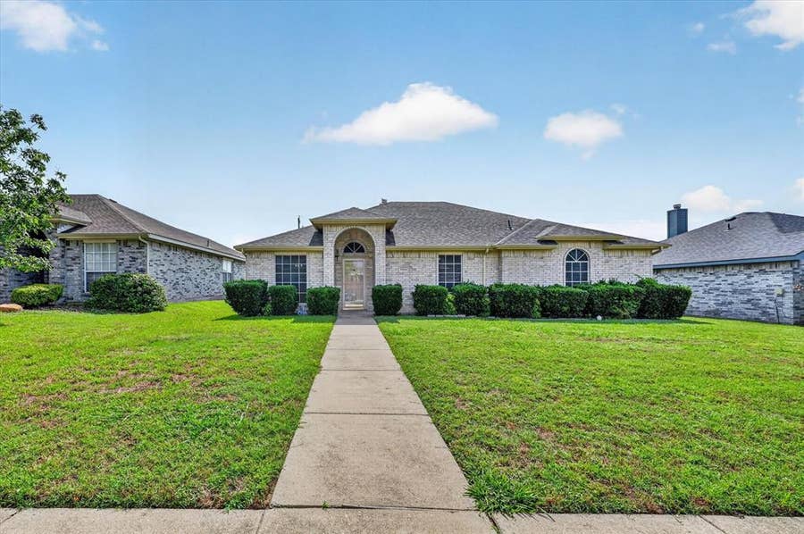 Property photo for 1844 Mcneely Street, Lancaster, TX