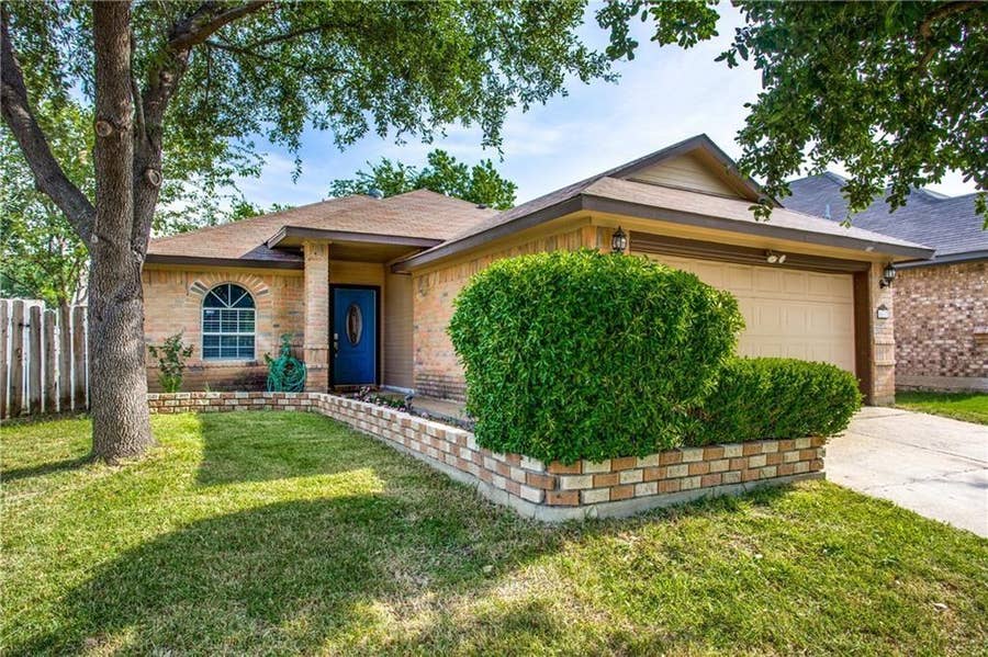 Property photo for 6817 Haltom Road, Fort Worth, TX