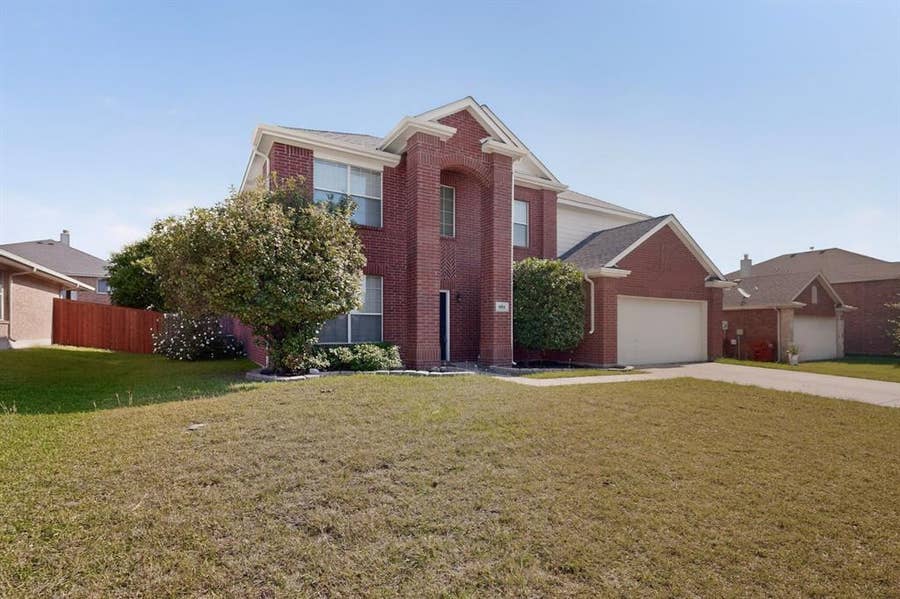 Property photo for 604 Dyann Drive, Royse City, TX