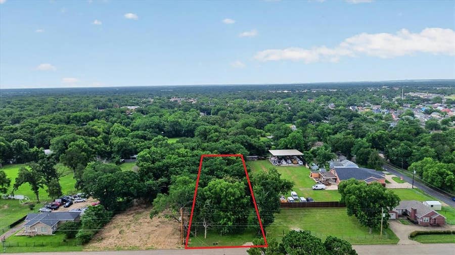 Property photo for 10618 Bruton Road, Dallas, TX