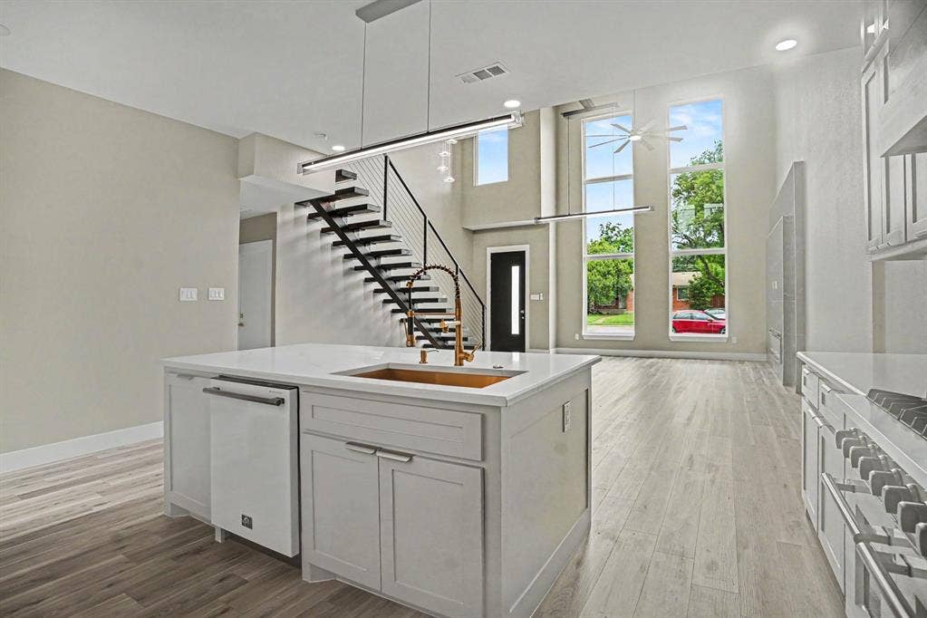2506 Gross Road, Dallas, TX 75228 2506 Gross Road, Dallas, TX 75228