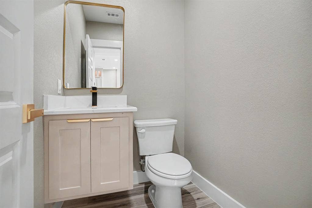 2506 Gross Road, Dallas, TX 75228 2506 Gross Road, Dallas, TX 75228