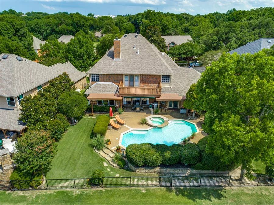 Property photo for 2712 Brookside Lane, McKinney, TX