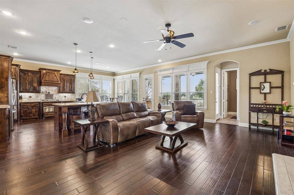 6008 The Resort Boulevard, Fort Worth, TX 76179 6008 The Resort Boulevard, Fort Worth, TX 76179