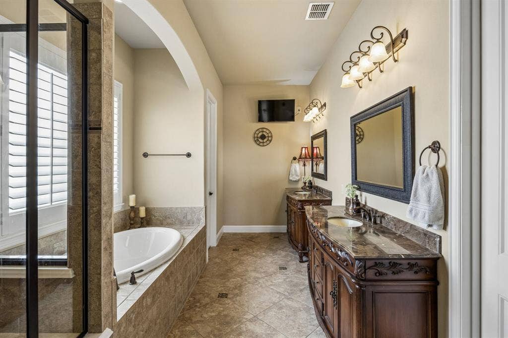 6008 The Resort Boulevard, Fort Worth, TX 76179 6008 The Resort Boulevard, Fort Worth, TX 76179