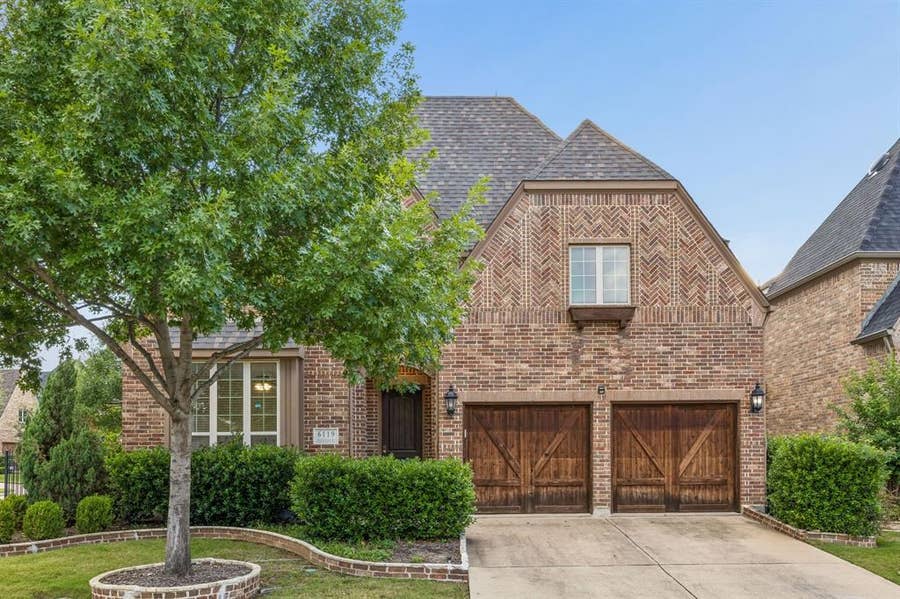 Property photo for 6119 Mulholland Drive, Irving, TX