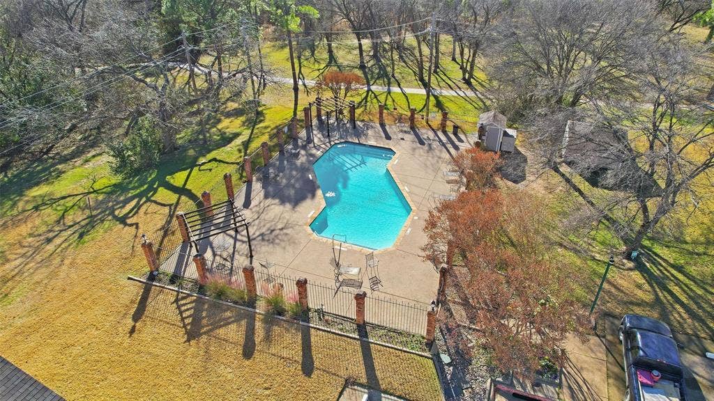 73 Winchester Drive, Euless, TX 76039 73 Winchester Drive, Euless, TX 76039