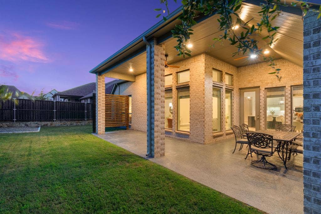 908 Quail Hollow Avenue, Denton, TX 76210 908 Quail Hollow Avenue, Denton, TX 76210