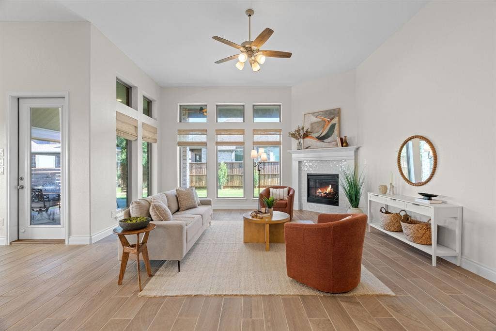 908 Quail Hollow Avenue, Denton, TX 76210 908 Quail Hollow Avenue, Denton, TX 76210