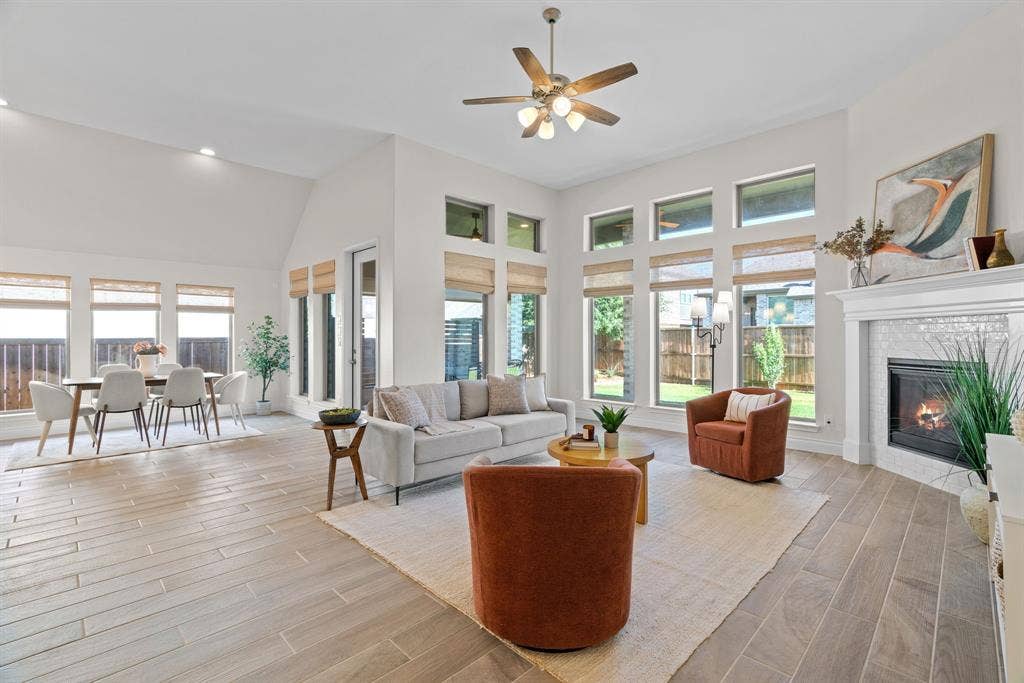 908 Quail Hollow Avenue, Denton, TX 76210 908 Quail Hollow Avenue, Denton, TX 76210