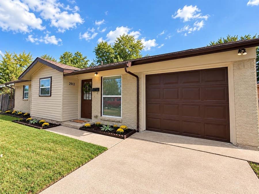Property photo for 2912 Price Drive, Plano, TX