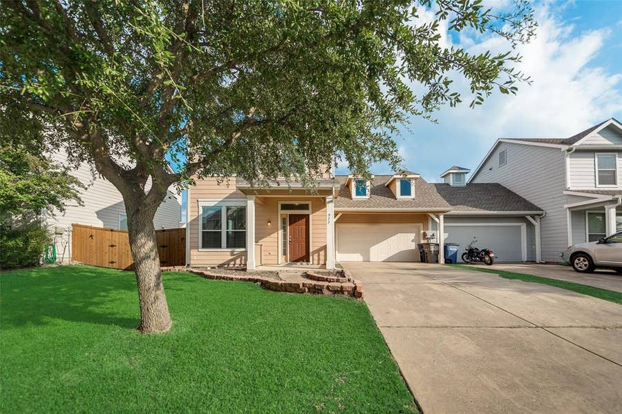 Property photo for 913 Greene Way, Wylie, TX