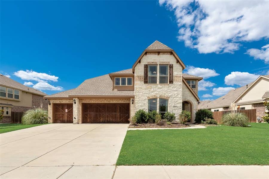 Property photo for 1017 Vista Lane, DeSoto, TX