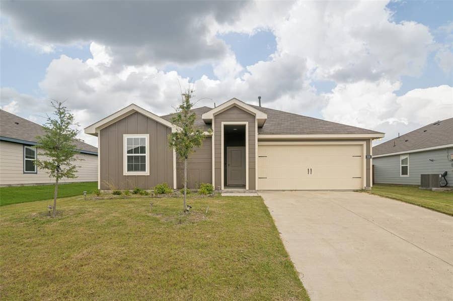 Property photo for 220 Weatherboard Drive, Nevada, TX