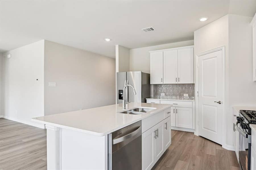 Property photo for 3224 Scorpion Lane, Fort Worth, TX