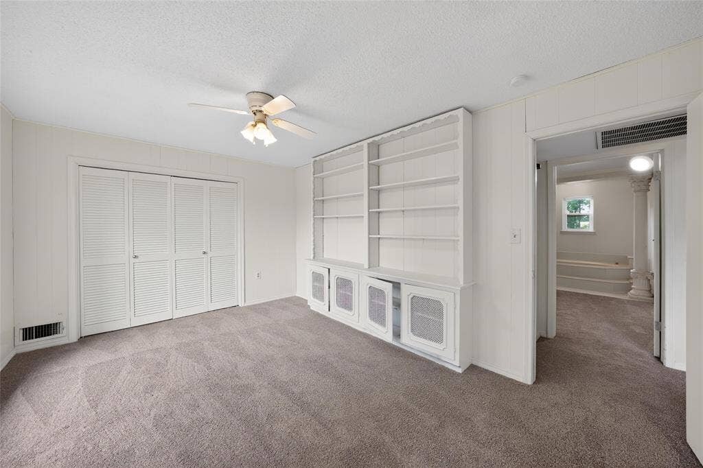 928 E Bear Creek Road, Glenn Heights, TX 75154