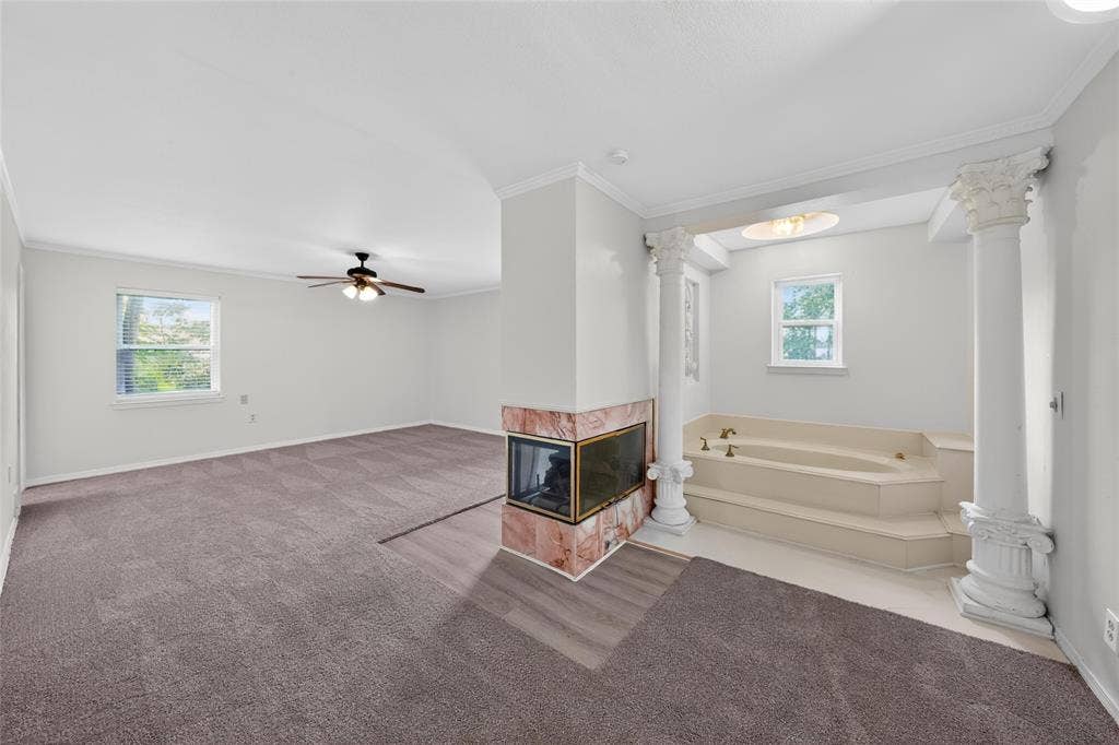 928 E Bear Creek Road, Glenn Heights, TX 75154