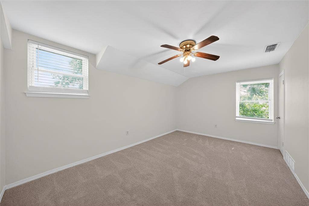 928 E Bear Creek Road, Glenn Heights, TX 75154